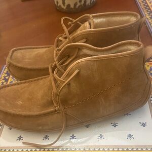 Tan Suede UGG.Ankle Boots sz 10